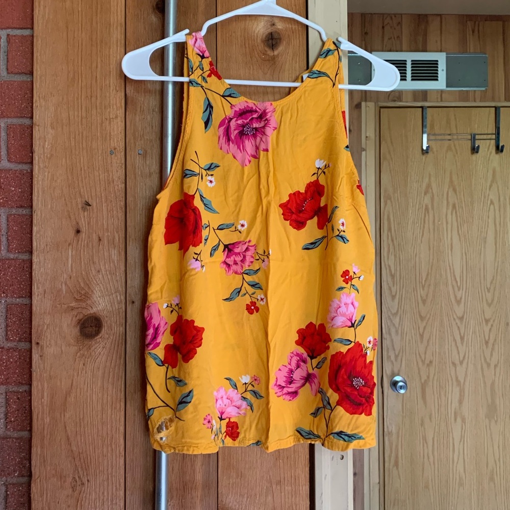 Floral print tank top from old navy.